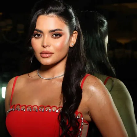 الصورة من صفحة أسماء جلال على الفيس بوك