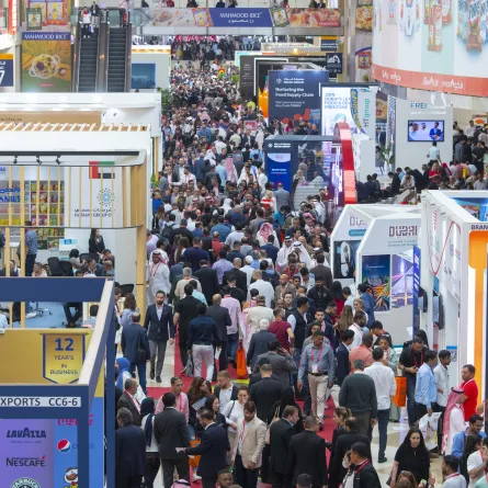 مركز دبي التجاري العالمي يعزز مكانته كمركز عالمي رائد للأعمال