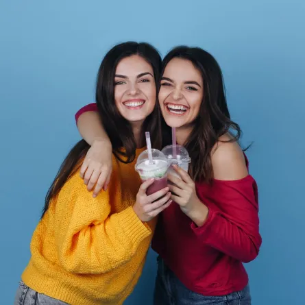 صديقات العمر