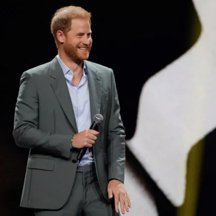 الأمير هاري في مدينة دوسلدورف غرب ألمانيا (Prince Harry in Duesseldorf, western Germany). مصدر الصورة: Odd ANDERSEN / AFP