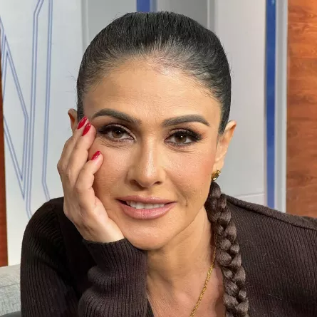 الصورة من الصفحة الرسمية لبسمة على الفيس بوك