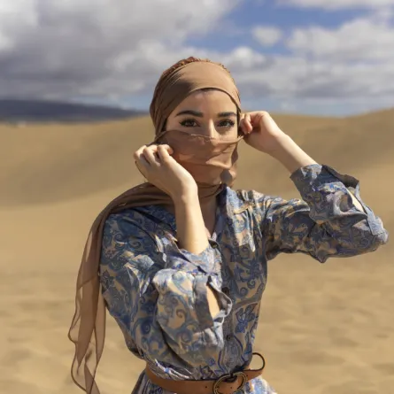 صورة فتاة بدوية