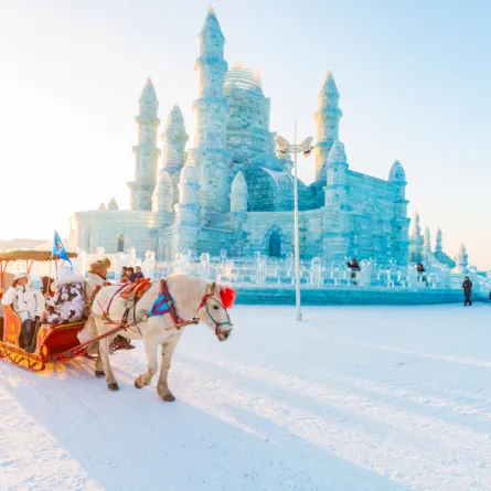 مدينة هاربين الجليدية جذابة للمسافرين 