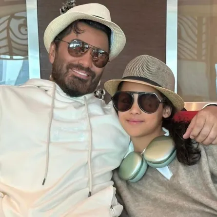 تامر حسني وابنته - الصورة من حسابه على إنستغرام