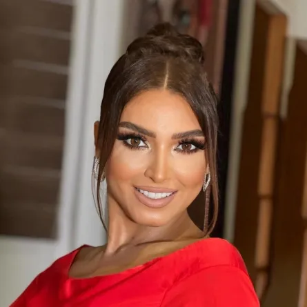 روجينا - الصورة من صفحتها الرسمية على فيسبوك