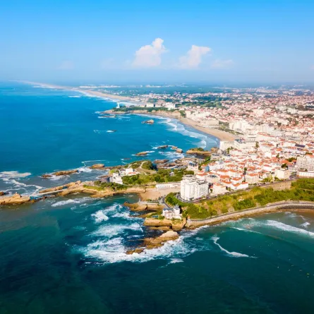 إطلالة على مدينة بياريتز