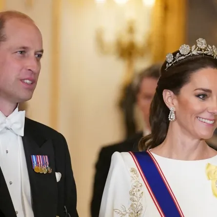 الأميرة كيت ميدلتون والأمير ويليام Prince William and Kate Middleton في قصر بيكنغهام (مصدر الصورة:  Yui Mok / POOL / AFP)