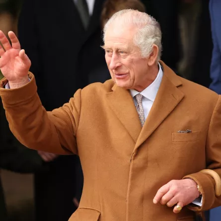 الملك تشارلز  King Charles في احتفال الكريسماس (مصدر الصورة: Adrian DENNIS / AFP)