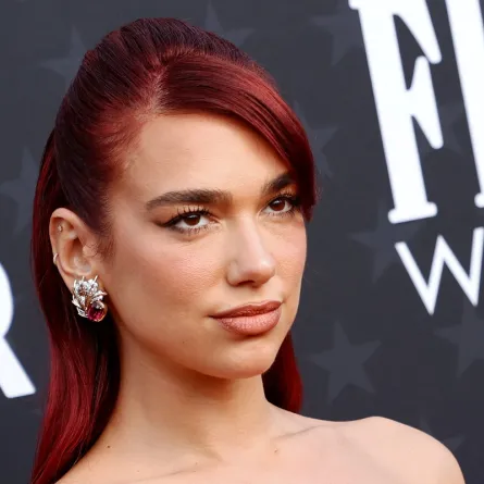 دوا ليبا Dua Lipa في حفل جوائز Critics Choice (مصدر الصورة: Michael TRAN / AFP)