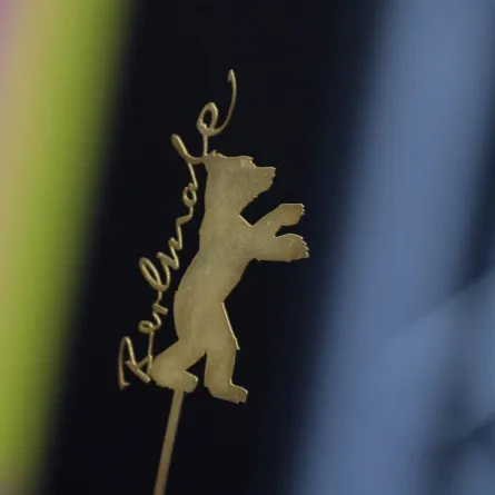 شعار مهرجان برلين السينمائي الدولي. مصدر الصورة: AFP / Tobias SCHWARZ