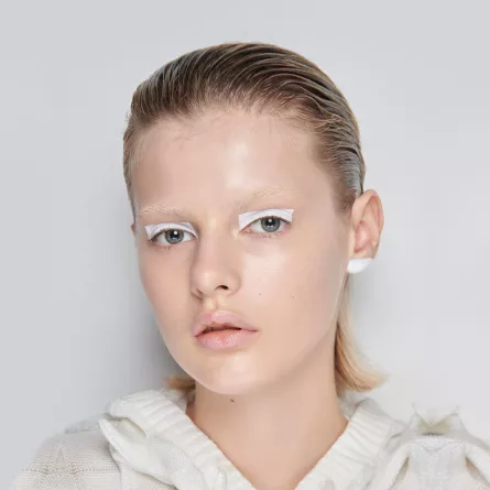 رسمات مكياج أبيض 