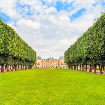 زيارة إلى حديقة لوكسمبورغ 