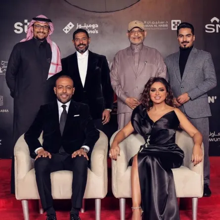 أنغام وتامر وهاني فرحات ومحمد زكي وزكي حسنين ومقدم الحفل- الصورة من المركز الاعلامي ل بنش مارك