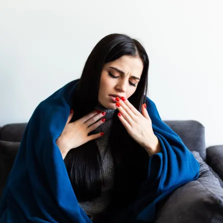 صورة لامرأة مريضة