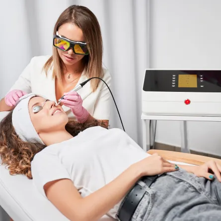 علاج البشرة بالليزر للعروس