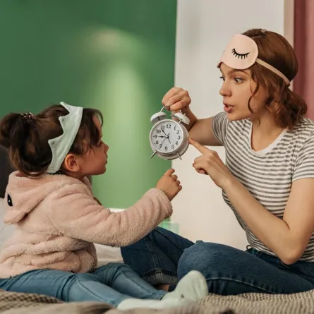 صورة لأم وطفلتها