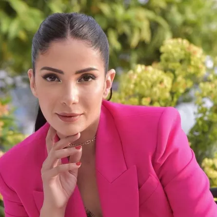 منى زكي - الصورة من صفحتها الرسمية على انستغرام