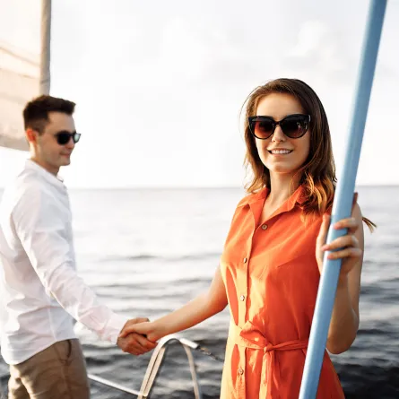 هل زوجي يحبني؟ إليك علامات تثبت ذلك