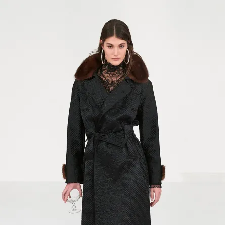 معطف من ماركة Alexis Mabille - الصورة من Launchmetrics/Spotlight ©