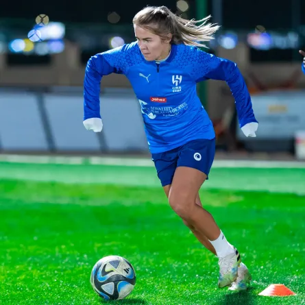 انضمام الدولية أنستازيا لينيك لنادي الهلال السعودي للسيدات - الصورة من حساب الهلال للسيدات على إكس