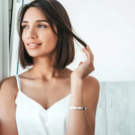 جمال وتميز لون البشرة السمراء- الصورة من Freepik 