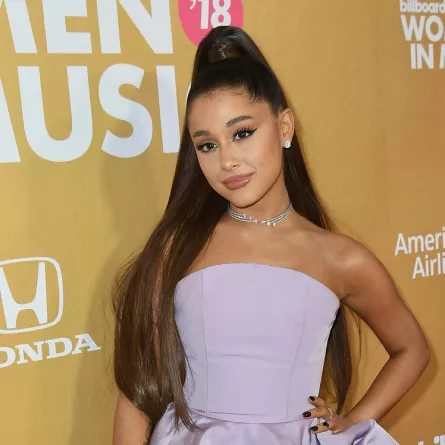 أريانا غراندي Ariana Grande في حفل Women In Music (مصدر الصورة AFP / Angela Weiss)