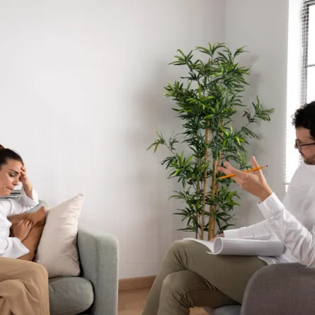 يجب أن تثقي في معالجك النفسي حتى تتحسن حالتك 