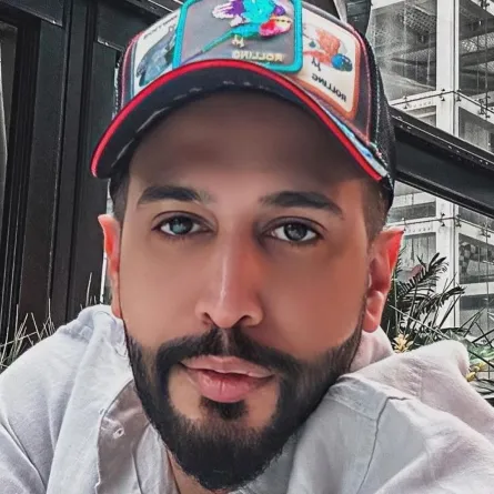 فهد البناي -الصورة من حسابها على الانستغرام