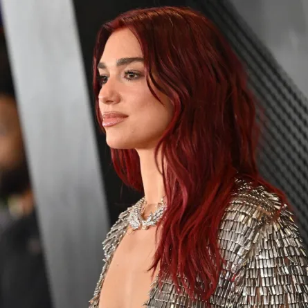 دوا ليبا Dua Lipa في حفل الغرامي (مصدر الصورة: Robyn BECK / AFP)