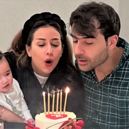 فرح الهادي تحتفل بيوم ميلادها مع زوجها عقيل وابنها ادم- الصورة من حسابها على سناب شات