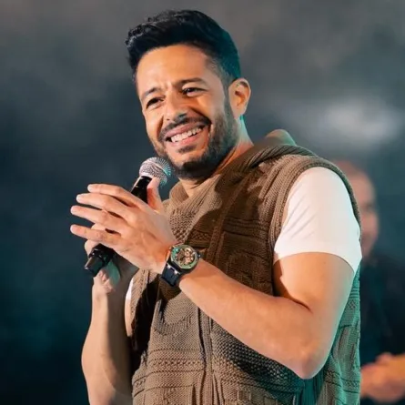 محمد حماقي -الصورة من حساب بنش مارك على الانستغرام