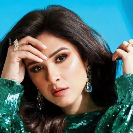 ياسمين عبد العزيز من جلسة تصوير خاصة لسيدتي