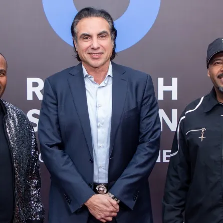 فرقة ميامي برفقة  فراس خشمان- الصورة من حساب روتانا لايف على الانستغرام