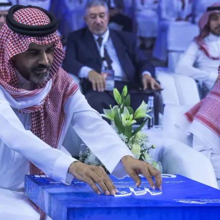  أول منصة إلكترونية حاضنة أعمال اللوجستيات والتحول الرقمي 