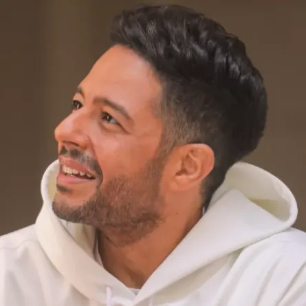 محمد حماقي..الصورة من حسابه على انستغرام