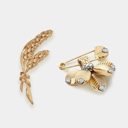بروشات ذهب أصفر مرصوفة بالألماس