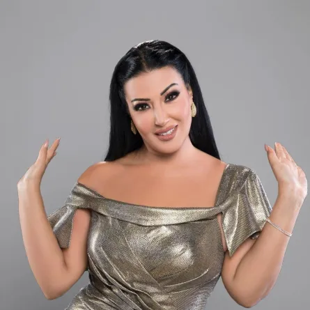 سمية الخشاب - الصورة من صفحتها الرسمية على الفيس بوك