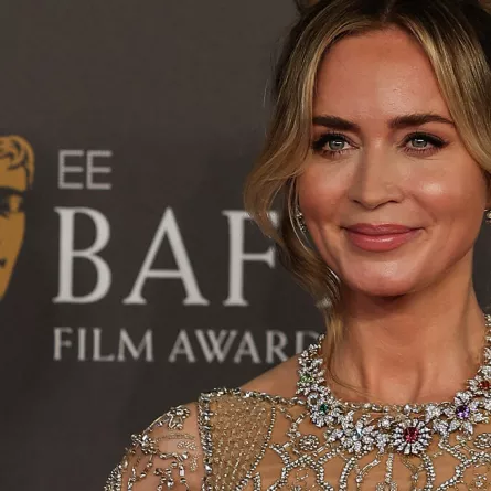 إميلي بلانت Emily Blunt  في حفل البافتا (مصدر الصورة: Adrian DENNIS / AFP)