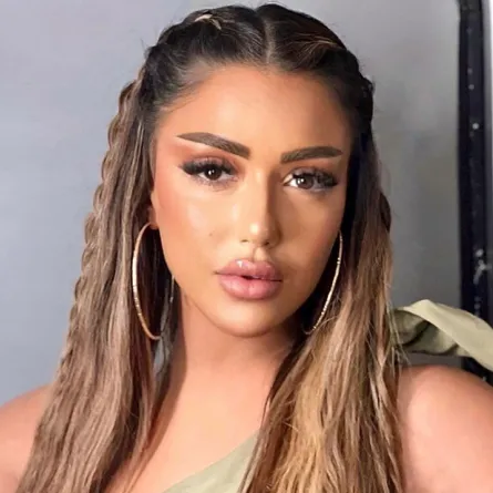 سارة سلامة - الصورة من حسابها على إنستغرام