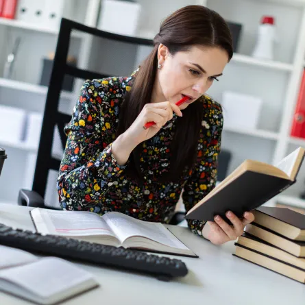 الفرق بين التأليف والتصنيف