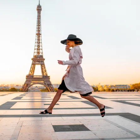 في أسبوع باريس للموضة.. لماذا تظل باريس عاصمة الموضة والجمال الأبدية؟