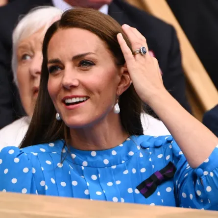 كيت ميدلتون في نادي عموم بريطانيا -لندن (Catherine at The All England Tennis Club in Wimbledon, southwest London). مصدر الصورة: SEBASTIEN BOZON / AFP