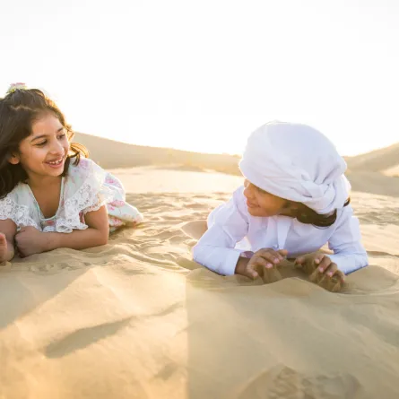 صورة بنت وولد