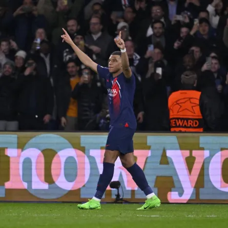 مبابي يحتفل بهدفه أمام سوسييداد الإسباني في دوري الأبطال - الصورة من حساب psg على منصة إكس