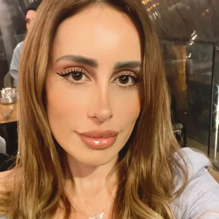 صيحات شعر ومكياج على طريقة رشا عمار 