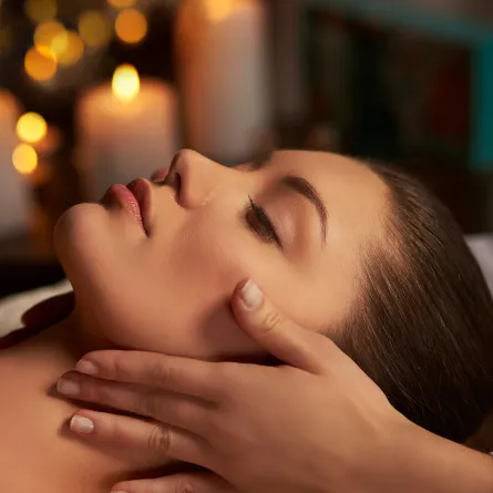 فوائد المساج للتخسيس ولعلاج التوتر مذهلة.. خصوصاً للعروس