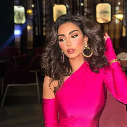 نور الغندور بأقراط ملفتة - الصورة من إنستغرام النجمة 