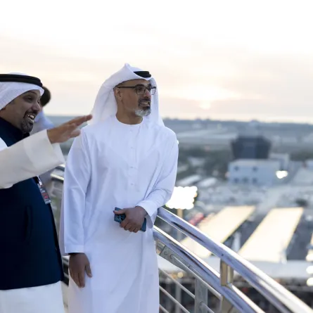 ولي عهد أبوظبي يشهد سباق الفورمولا 1. الصورة من مكتب أبوظبي الإعلامي