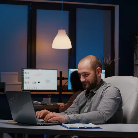 أفضل العادات اليومية والنصائح لتعزيز الصحة والرفاهية في العمل أثناء الصيام