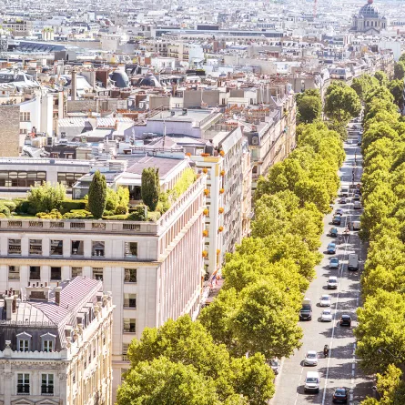 باريس وجهة جذابة لعشاق الموضة 